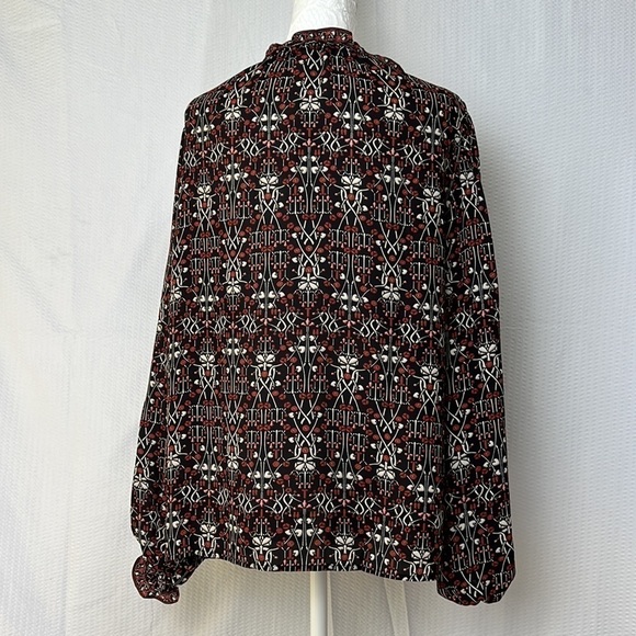 Max STUDIO Printed Crepe Black Confetti Long Sleeve Top - Size Medium, NWT - Picture 2 of 10
